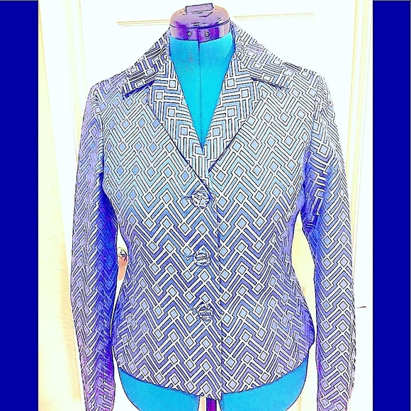 Elegant, slick and trendy jacket, size 8, new - Picture 1 of 4